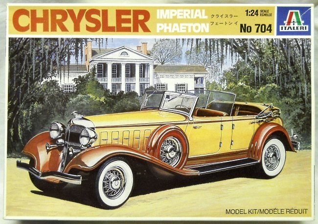 Italeri 1/24 1933 Chrysler Imperial Phaeton, 704 plastic model kit